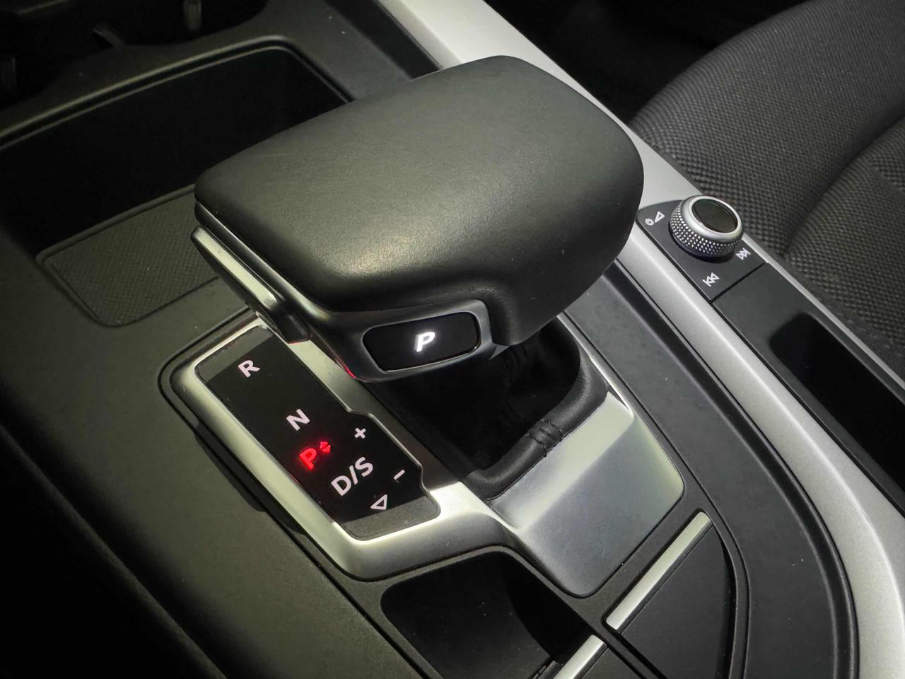 AUDI A4 Avant 35 TDI/163 CV S tronic Business Advanced - 9