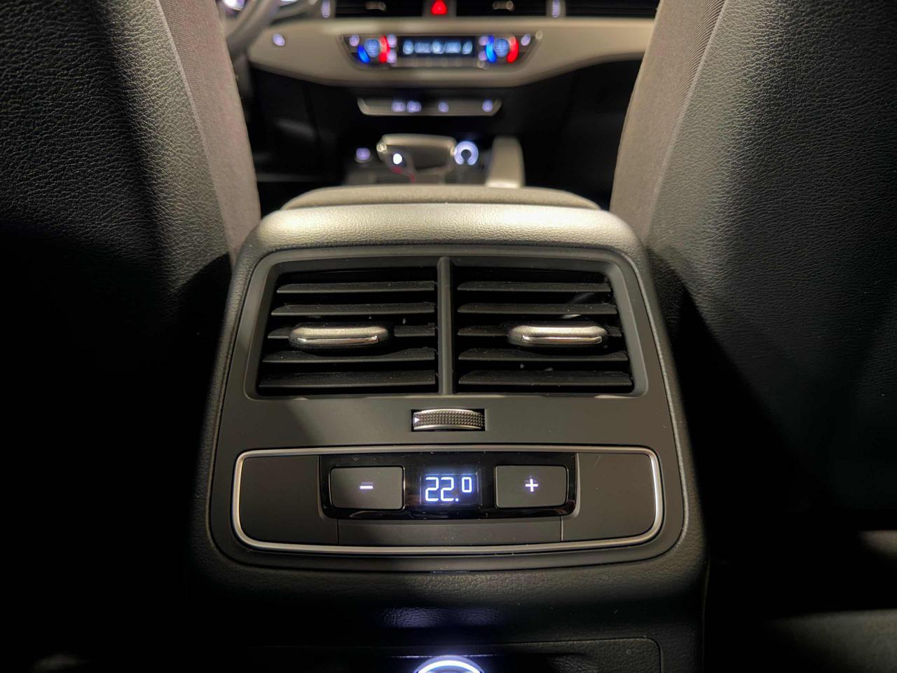 AUDI A4 Avant 35 TDI/163 CV S tronic Business Advanced - 17