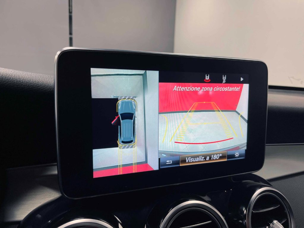 MERCEDES-BENZ GLC 250 D PREMIUM 4MATIC AUTO - 24