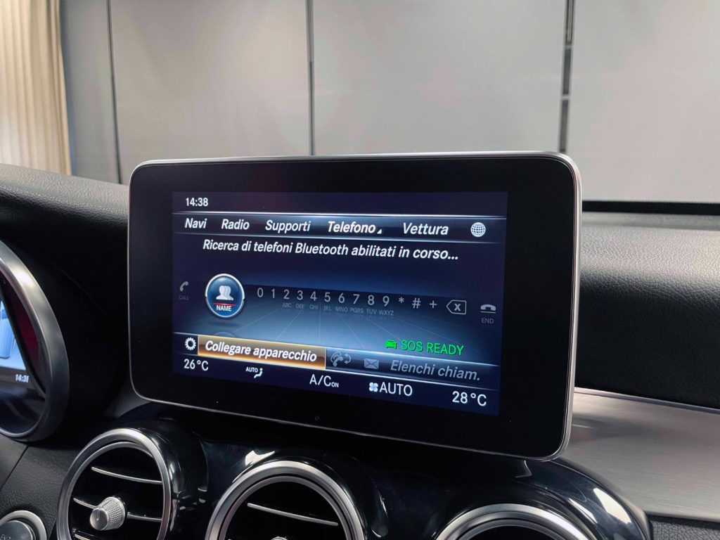 MERCEDES-BENZ GLC 250 D PREMIUM 4MATIC AUTO - 51