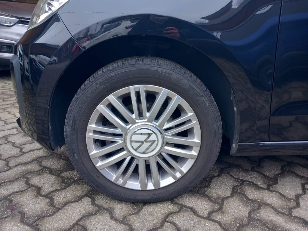 VOLKSWAGEN up! 1.0 3p. EVO beats up! BlueMotion Technology - 8