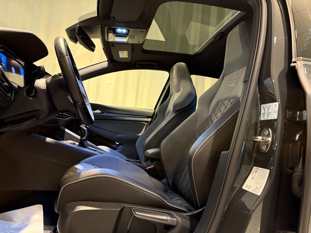 VOLKSWAGEN Golf 1.5 TSI R-Line Matrix Navi ACC Pano DAB+ - 5