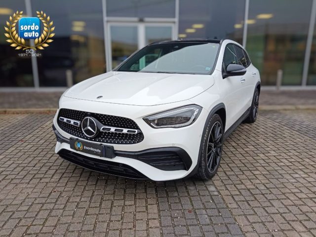 MERCEDES-BENZ GLA 200 Bianco pastello