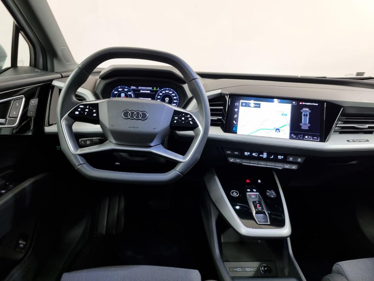 AUDI Q4 e-tron Q4 SPB 50 e-tron quattro S line edition 300 CV - 19