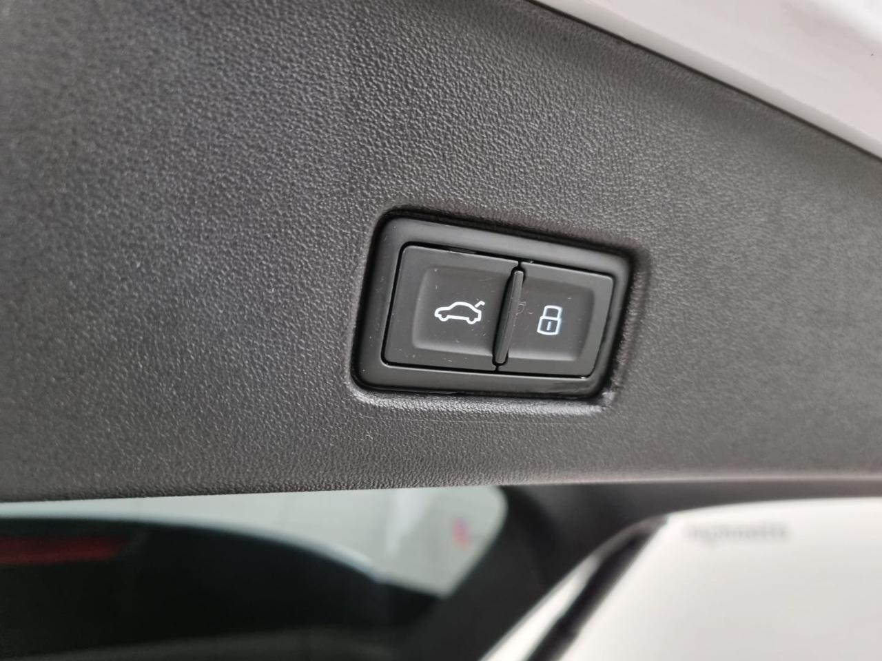 AUDI Q4 e-tron Q4 SPB 50 e-tron quattro S line edition 300 CV - 14