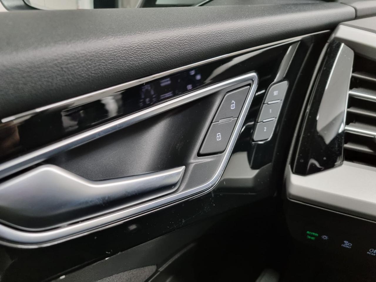 AUDI Q4 e-tron Q4 SPB 50 e-tron quattro S line edition 300 CV - 32