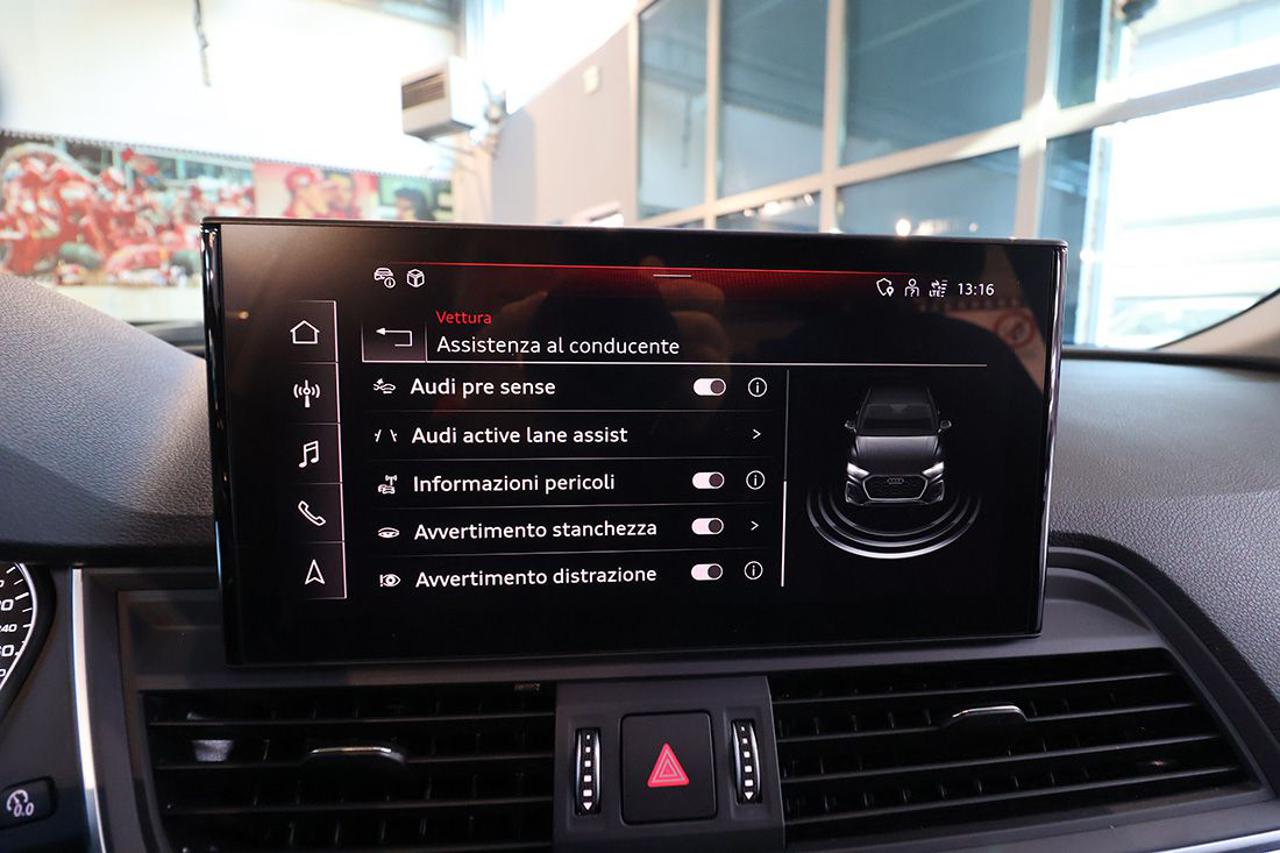 AUDI Q5 40 TDI Quattro S-Tronic Business - 30