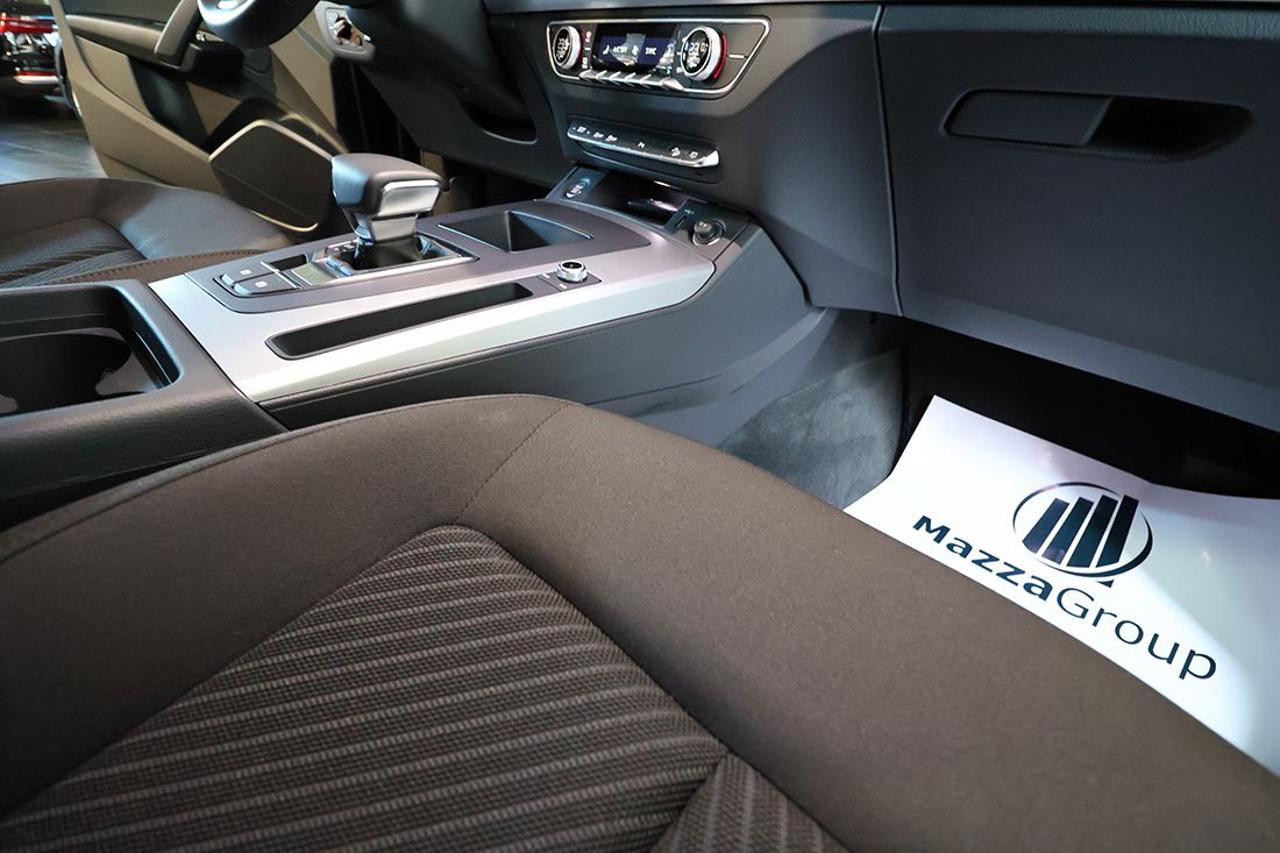 AUDI Q5 40 TDI Quattro S-Tronic Business - 35