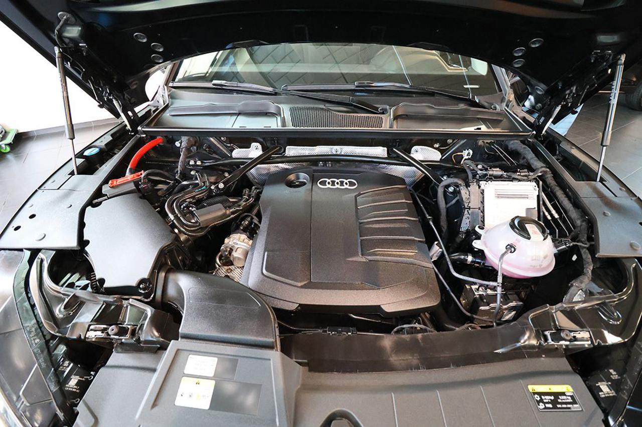 AUDI Q5 40 TDI Quattro S-Tronic Business - 11