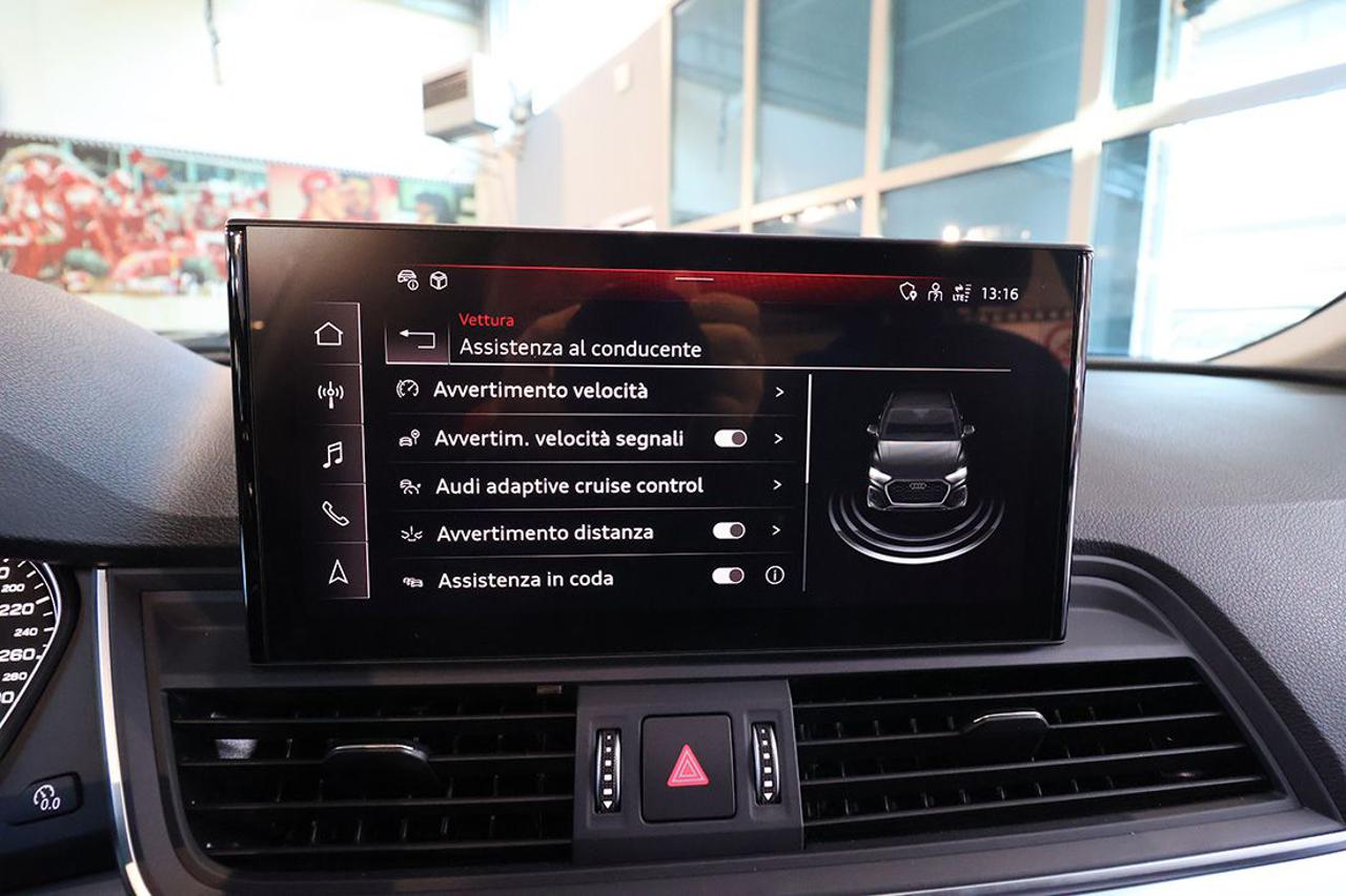 AUDI Q5 40 TDI Quattro S-Tronic Business - 29