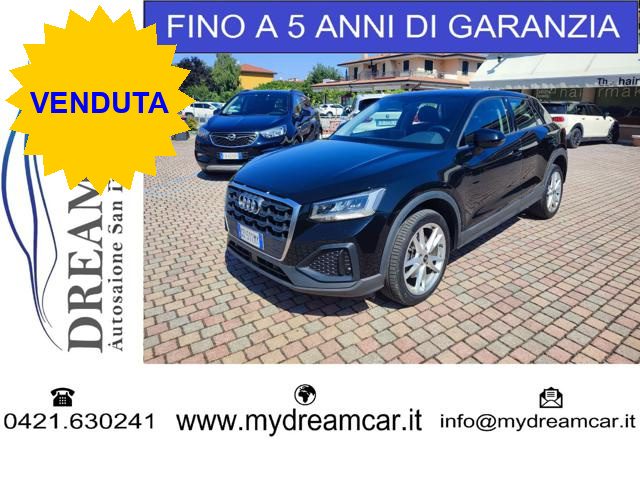 AUDI Q2 Nero pastello