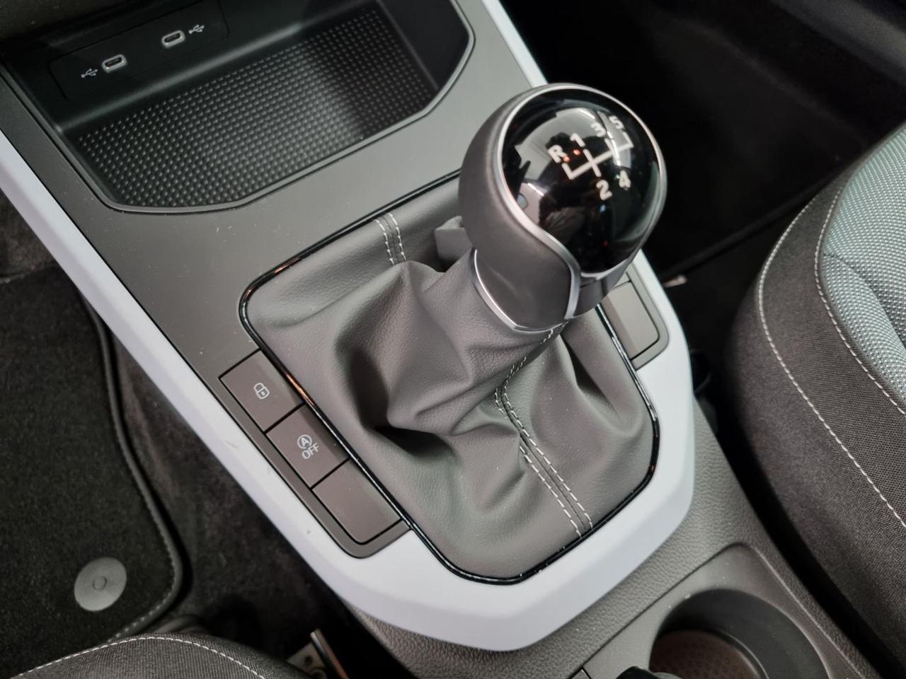 SEAT Ibiza 1.0 EcoTSI 95 CV 5 porte Black Edition Limited - 16