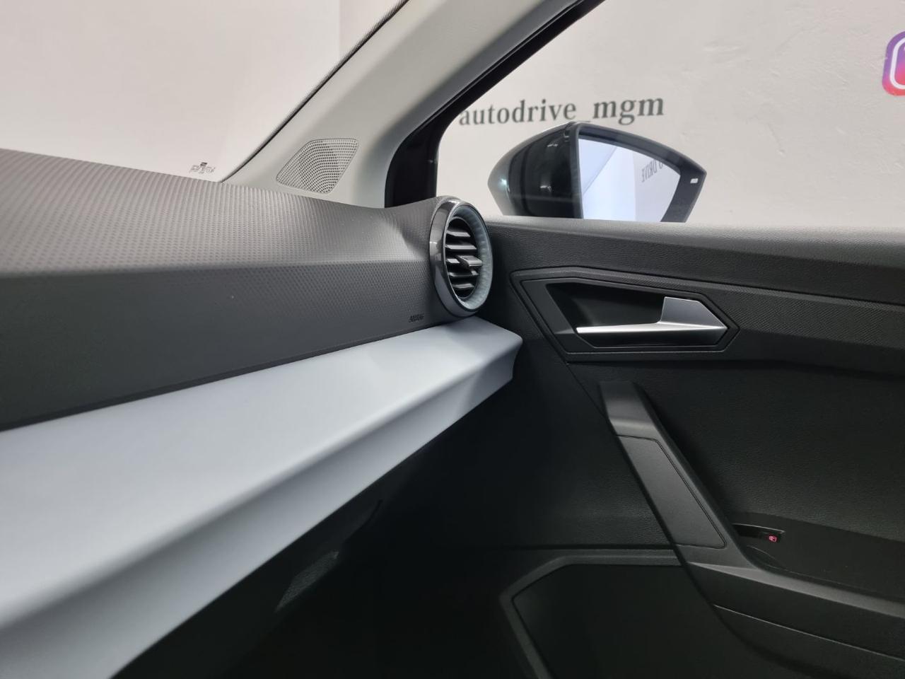 SEAT Ibiza 1.0 EcoTSI 95 CV 5 porte Black Edition Limited - 36