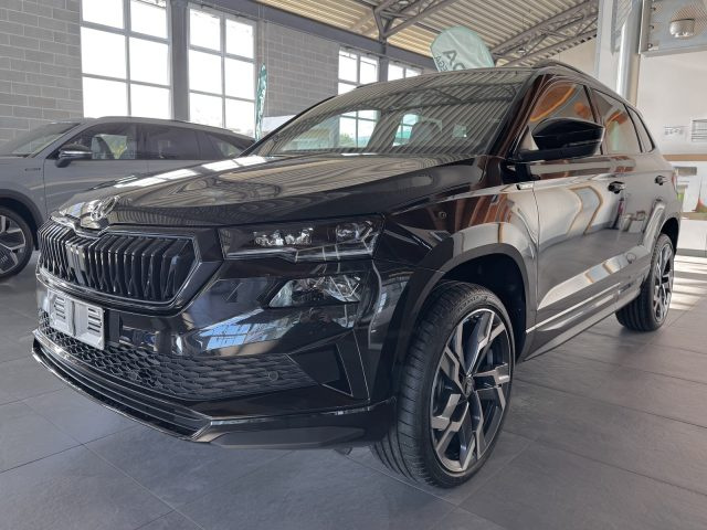 SKODA Karoq Nero perlato