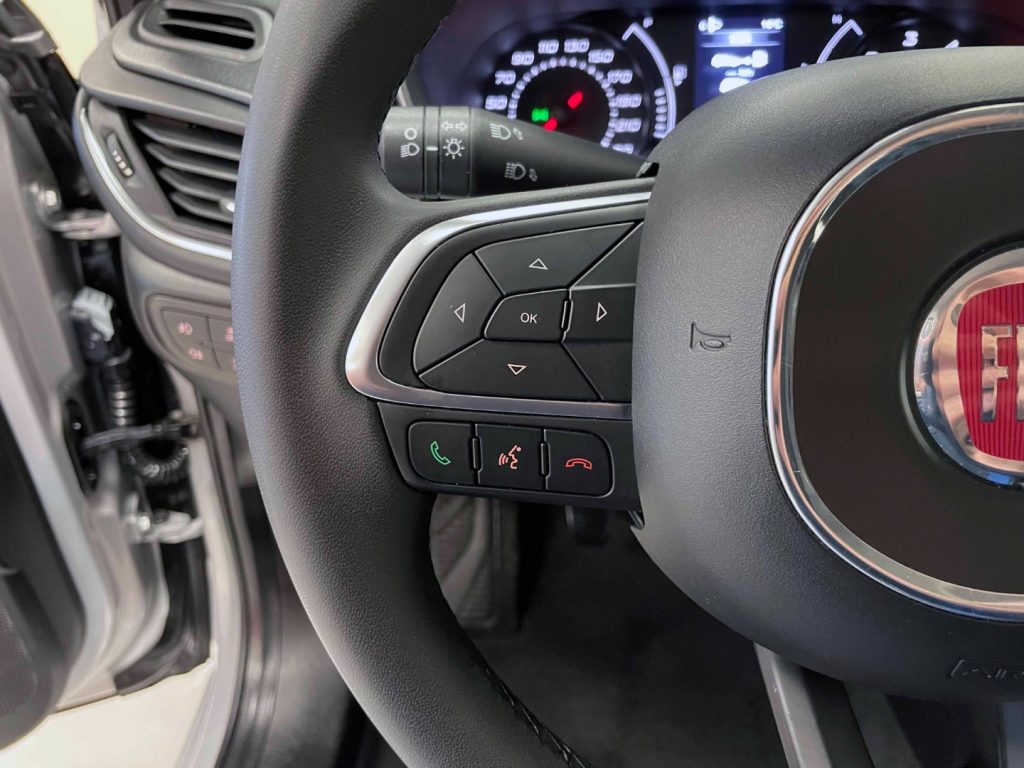 FIAT Tipo 5P 1.3 MJT LOUNGE S - 19