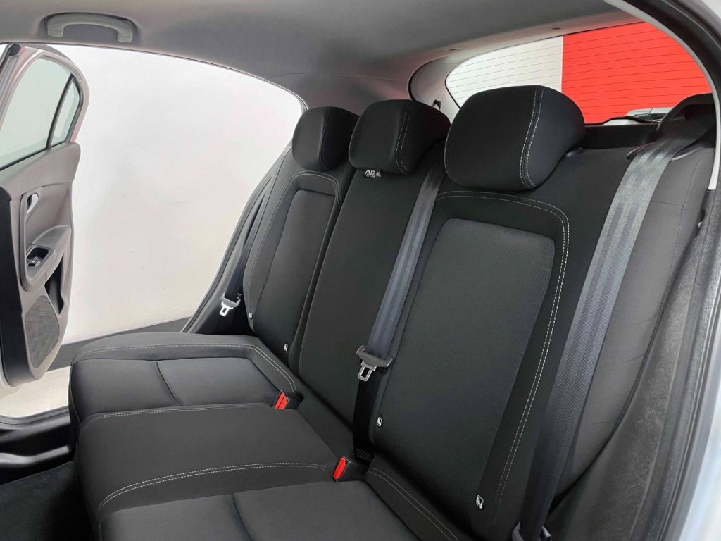 FIAT Tipo 5P 1.3 MJT LOUNGE S - 29