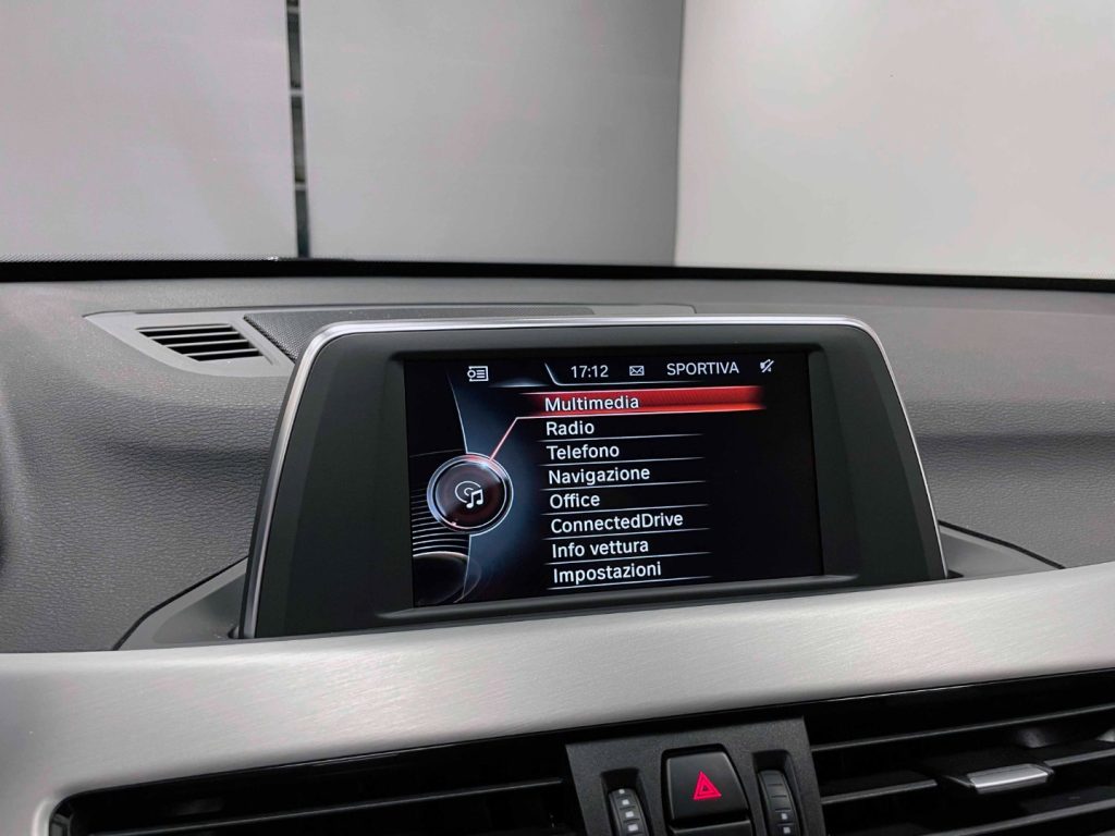 BMW X1 SDRIVE 18I SPORT LINE AUTO - 21