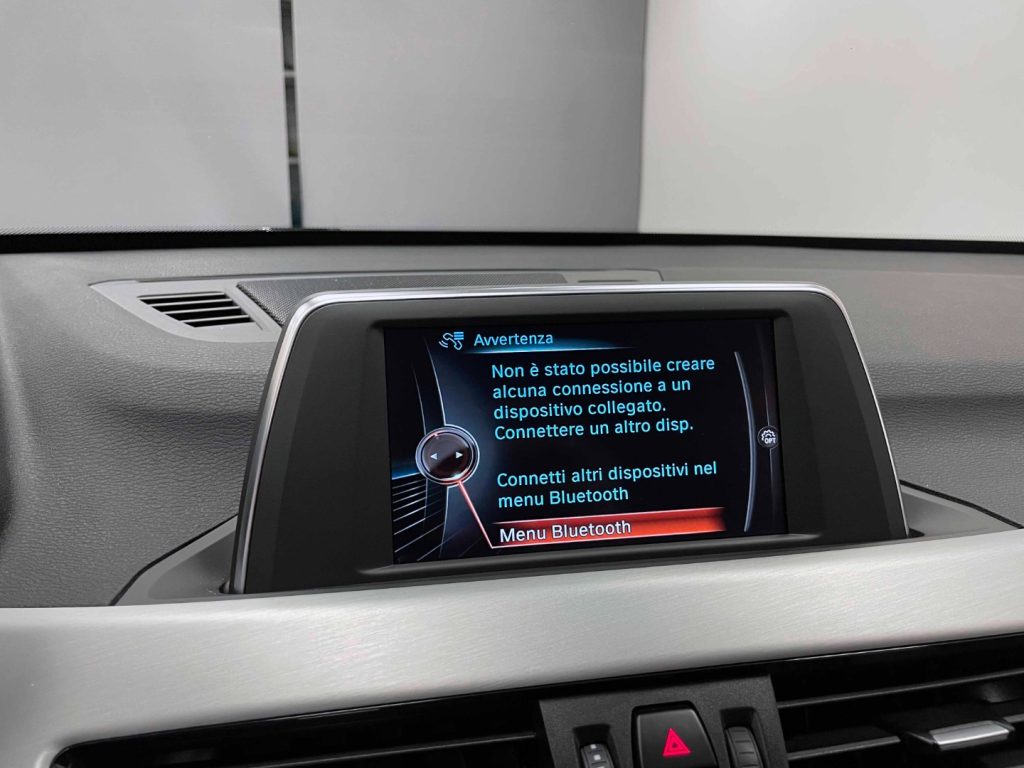 BMW X1 SDRIVE 18I SPORT LINE AUTO - 23