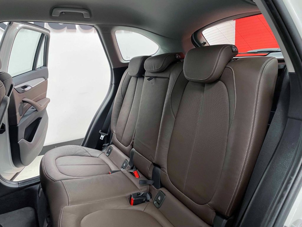 BMW X1 SDRIVE 18I SPORT LINE AUTO - 28