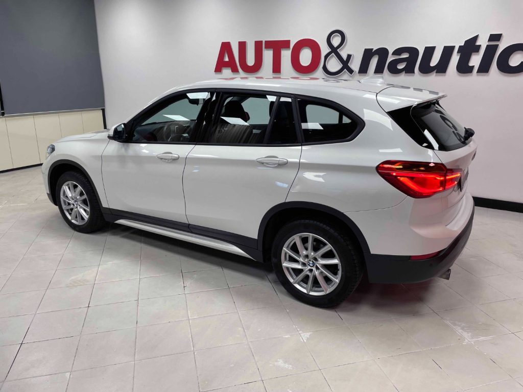 BMW X1 SDRIVE 18I SPORT LINE AUTO - 36