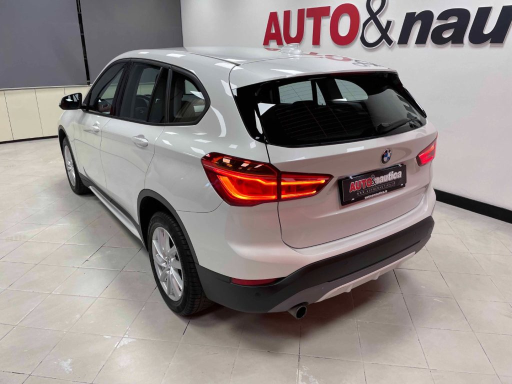 BMW X1 SDRIVE 18I SPORT LINE AUTO - 38