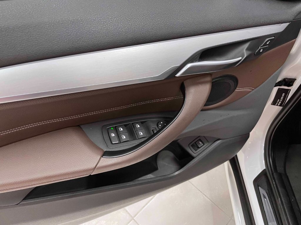 BMW X1 SDRIVE 18I SPORT LINE AUTO - 42