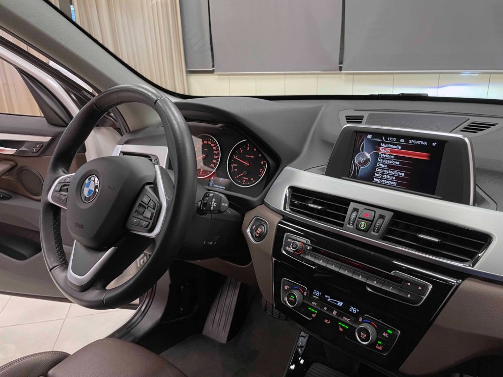 BMW X1 SDRIVE 18I SPORT LINE AUTO - 53