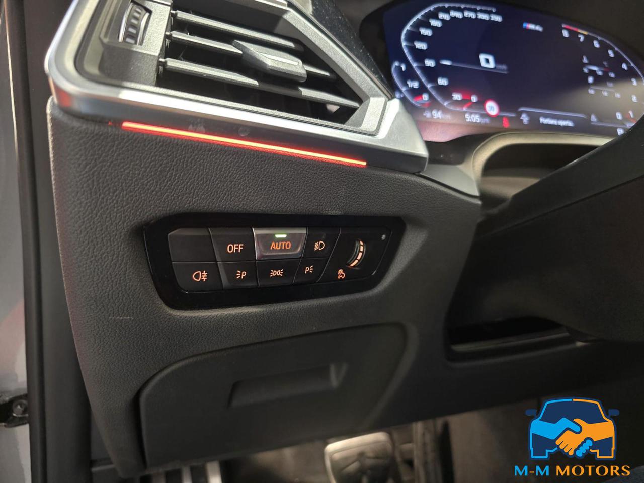 BMW M4 Competition M xDrive - 16