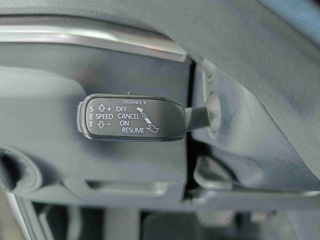 SKODA Karoq 2.0 TDI EVO SCR 115 CV DSG Executive - 19