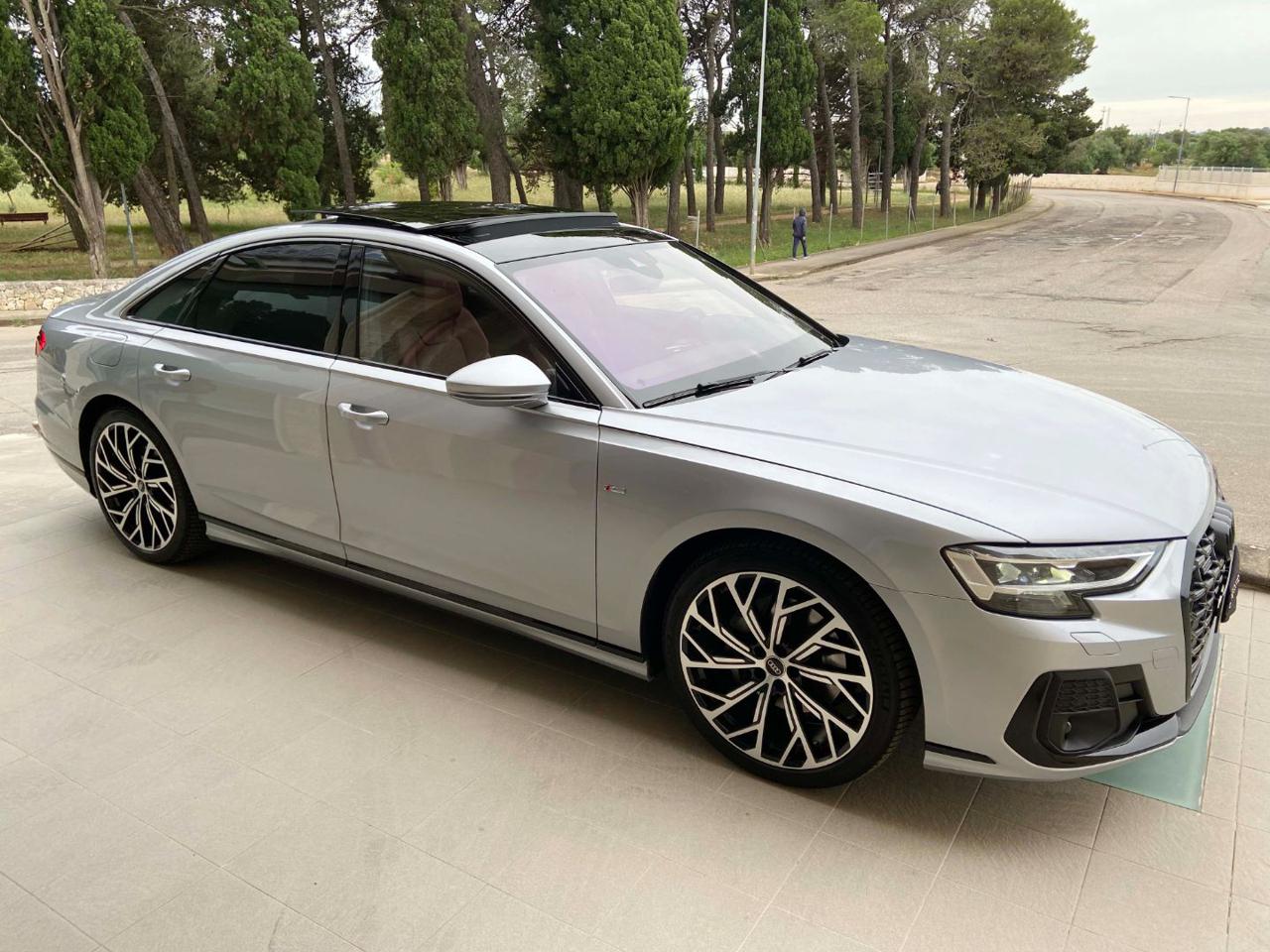 AUDI A8 50 TDI 3.0 quattro tiptronic S line TETTO. - 3