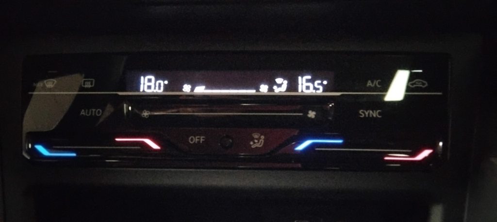 VOLKSWAGEN Taigo 1.0 TSI 110 CV DSG R-Line PLUS 18TETTO VIDEO - 23