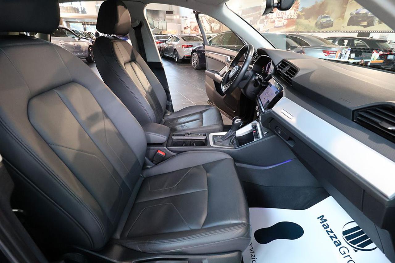 AUDI Q3 35 TFSI S-Tronic Business Advanced - 43