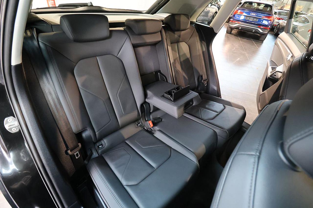 AUDI Q3 35 TFSI S-Tronic Business Advanced - 20