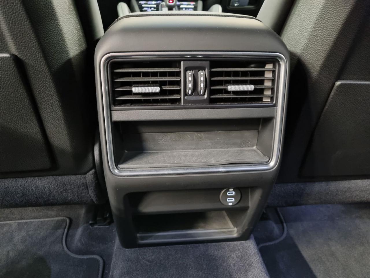 PORSCHE Cayenne 3.0 V6 PackSportAlleggerito - 33