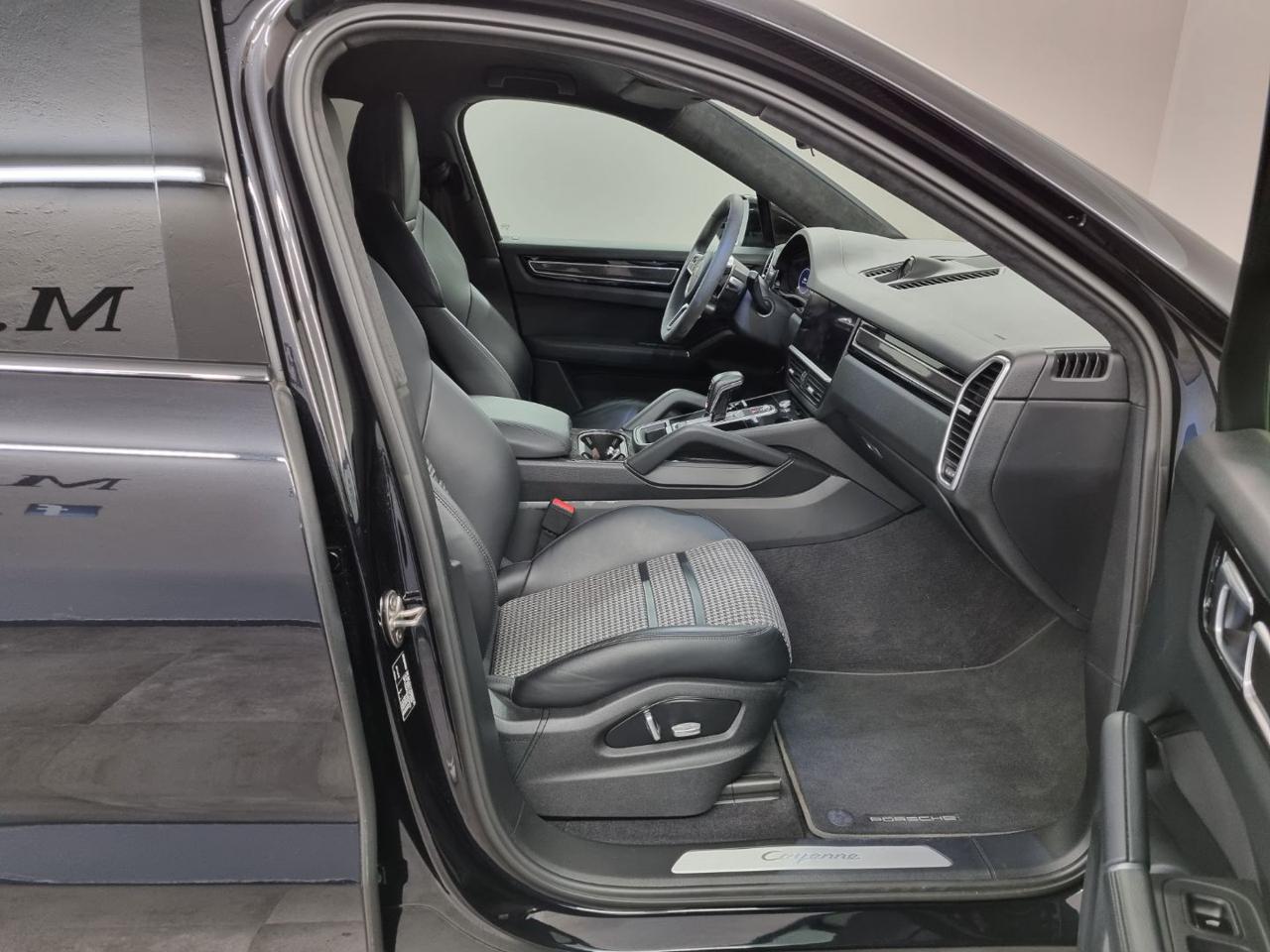 PORSCHE Cayenne 3.0 V6 PackSportAlleggerito - 40