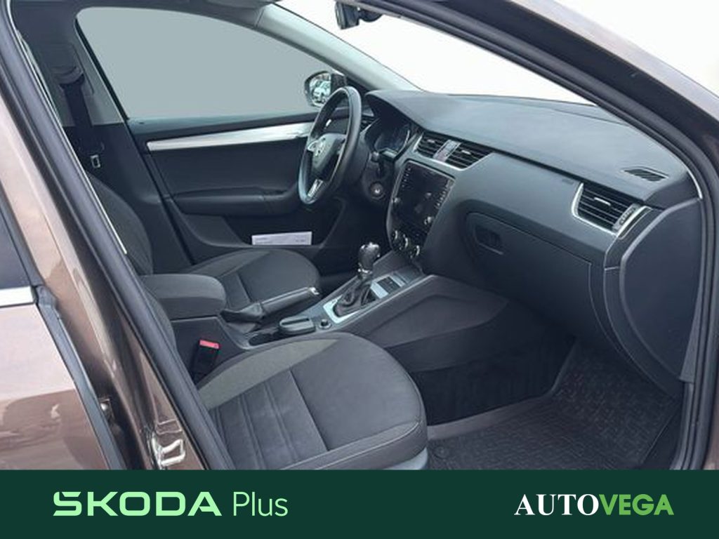 SKODA Octavia wagon 1.5 g-tec executive 130cv dsg - 6