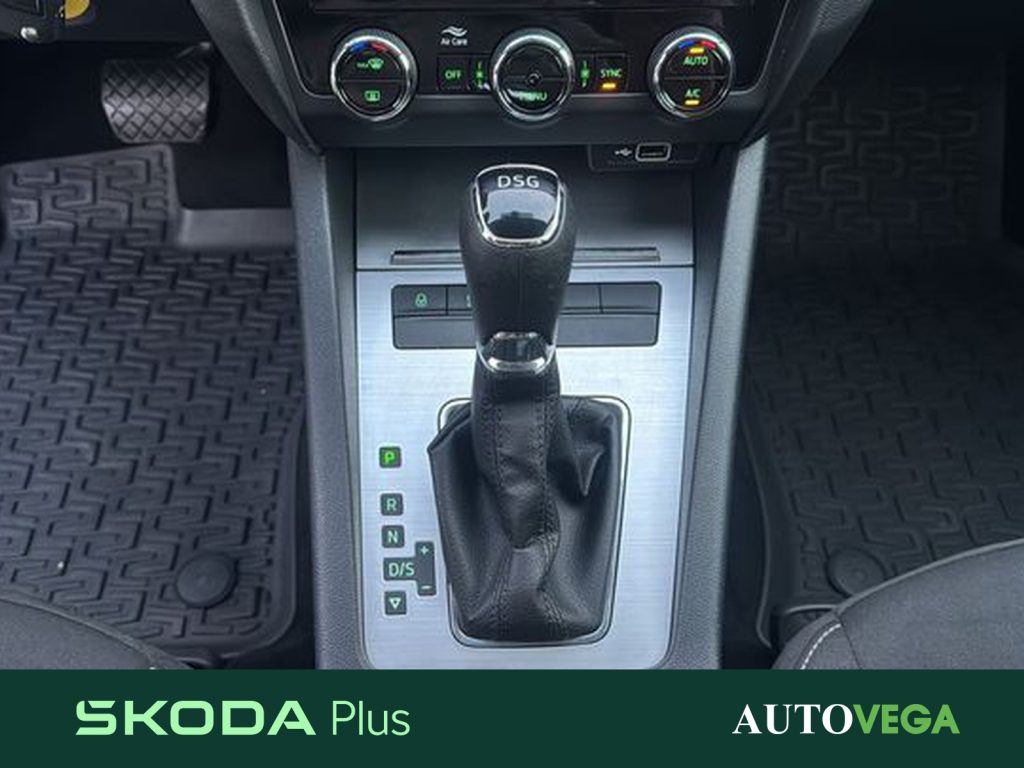 SKODA Octavia wagon 1.5 g-tec executive 130cv dsg - 15
