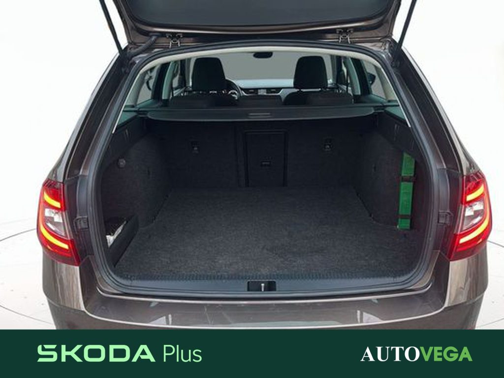 SKODA Octavia wagon 1.5 g-tec executive 130cv dsg - 18