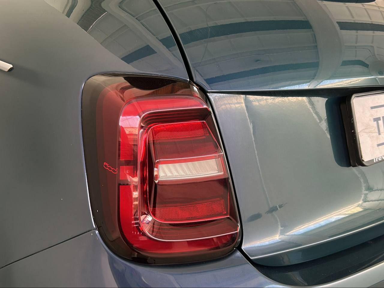 FIAT 500C Cabrio 42 kWh La Prima 320 Km autonomia - 39