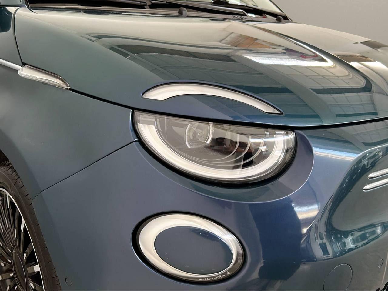 FIAT 500C Cabrio 42 kWh La Prima 320 Km autonomia - 38