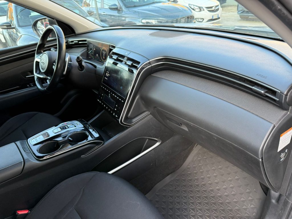 HYUNDAI Tucson 1.6 HEV aut. XLine - 13