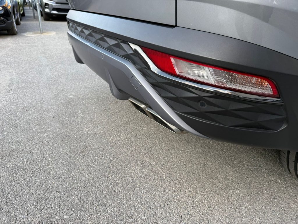 HYUNDAI Tucson 1.6 HEV aut. XLine - 10