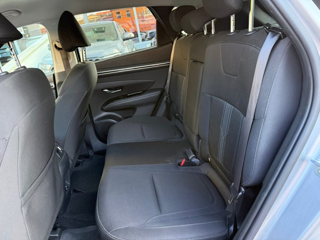 HYUNDAI Tucson 1.6 HEV aut. XLine - 27