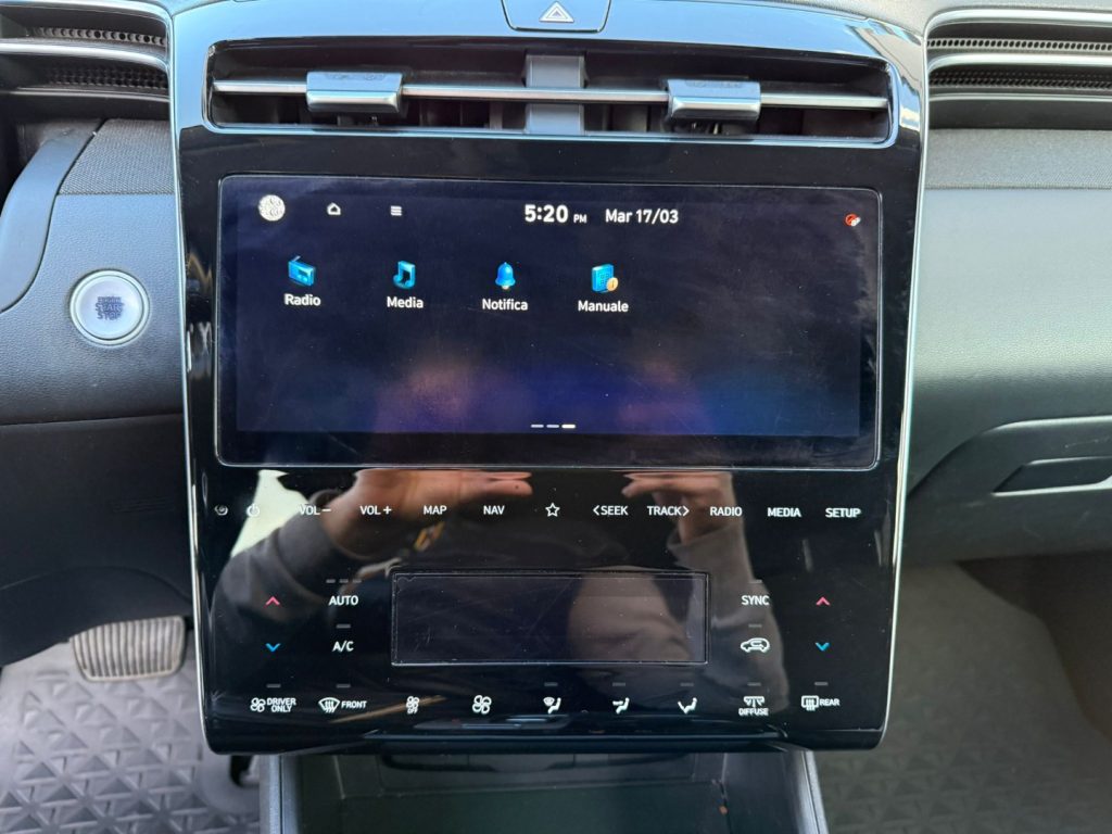 HYUNDAI Tucson 1.6 HEV aut. XLine - 19