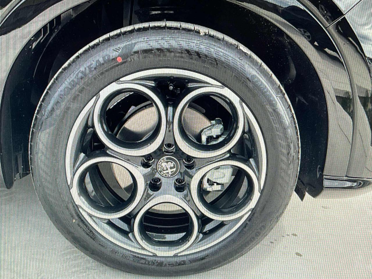 ALFA ROMEO Tonale 1.5 160 CV MHEV TCT7 Tributo Italiano - 6