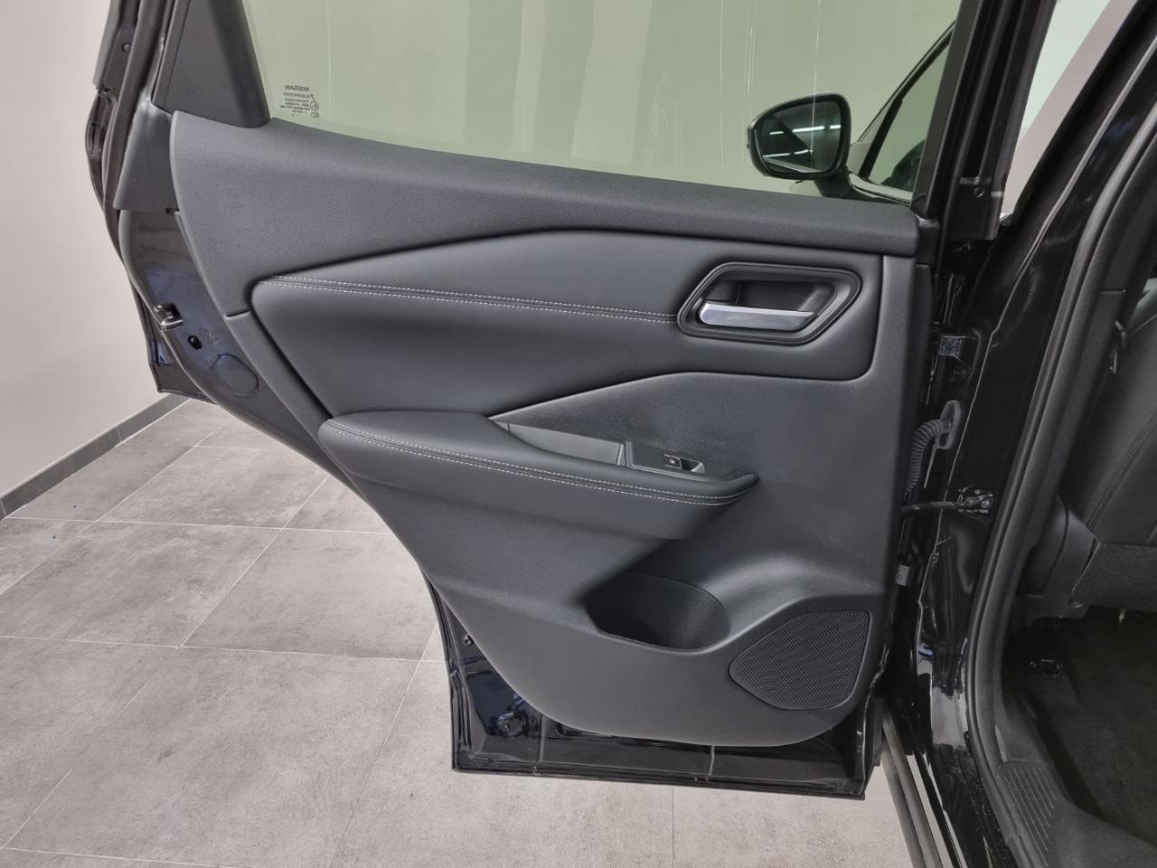 NISSAN Qashqai MHEV 140 CV N-CONNECTA - 36