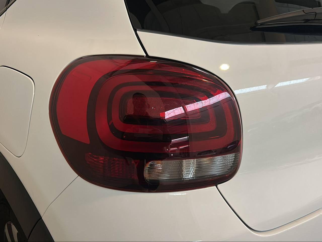 CITROEN C3 PureTech 110 S&S EAT6 Shine - 32