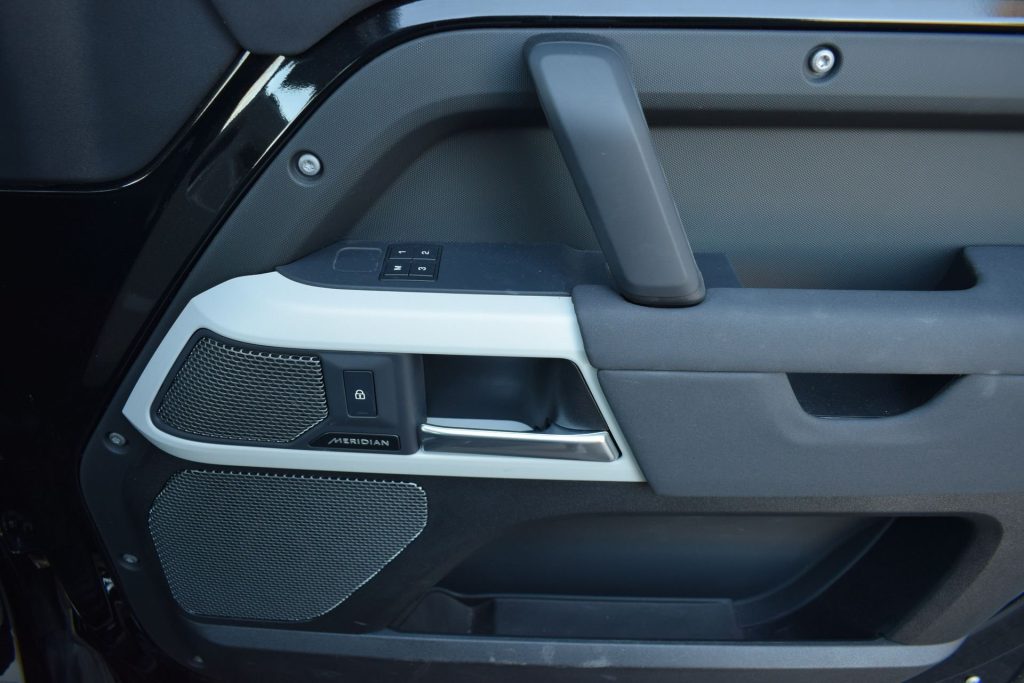 LAND ROVER Defender Defender 110 3.0D I6 200 CV AWD Auto SE N1 AUTOCAR - 18