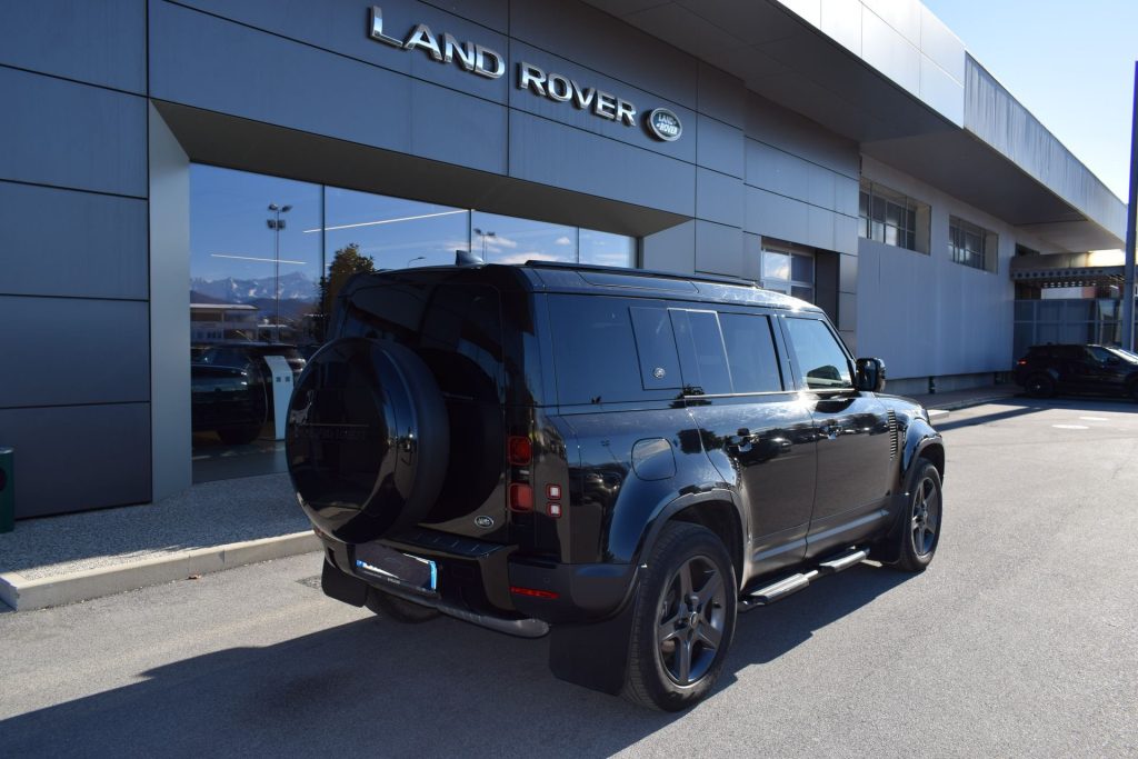 LAND ROVER Defender Defender 110 3.0D I6 200 CV AWD Auto SE N1 AUTOCAR - 23