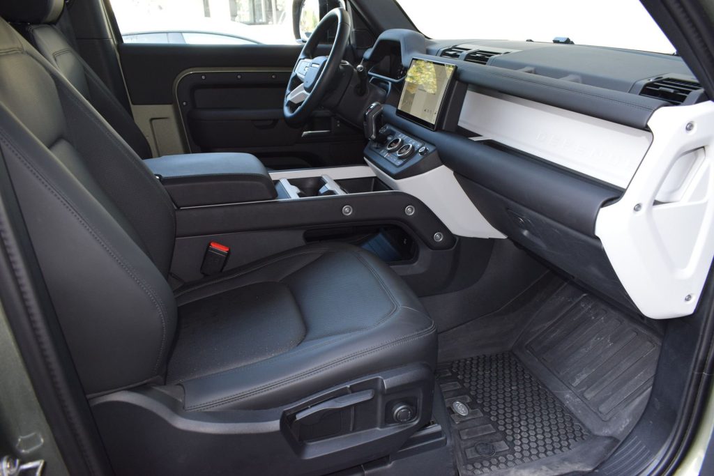 LAND ROVER Defender Defender 90 3.0D I6 200 CV AWD Auto S - 16